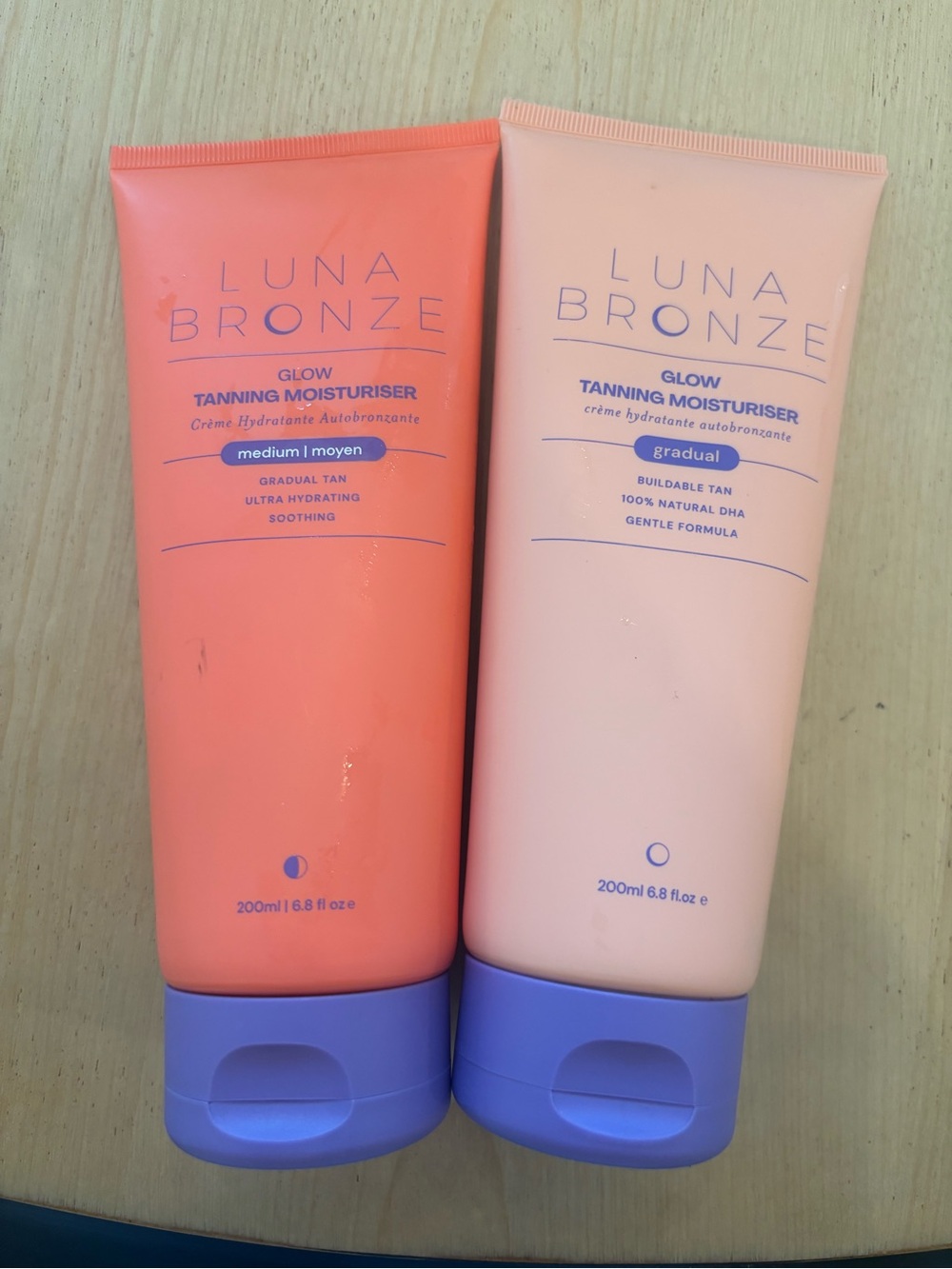 Glow Tanning Moisturiser - Peach & Light Peach
